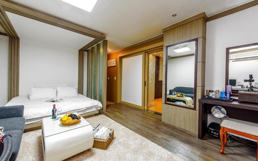 Mk Hotel Yeosu Eksteriør bilde